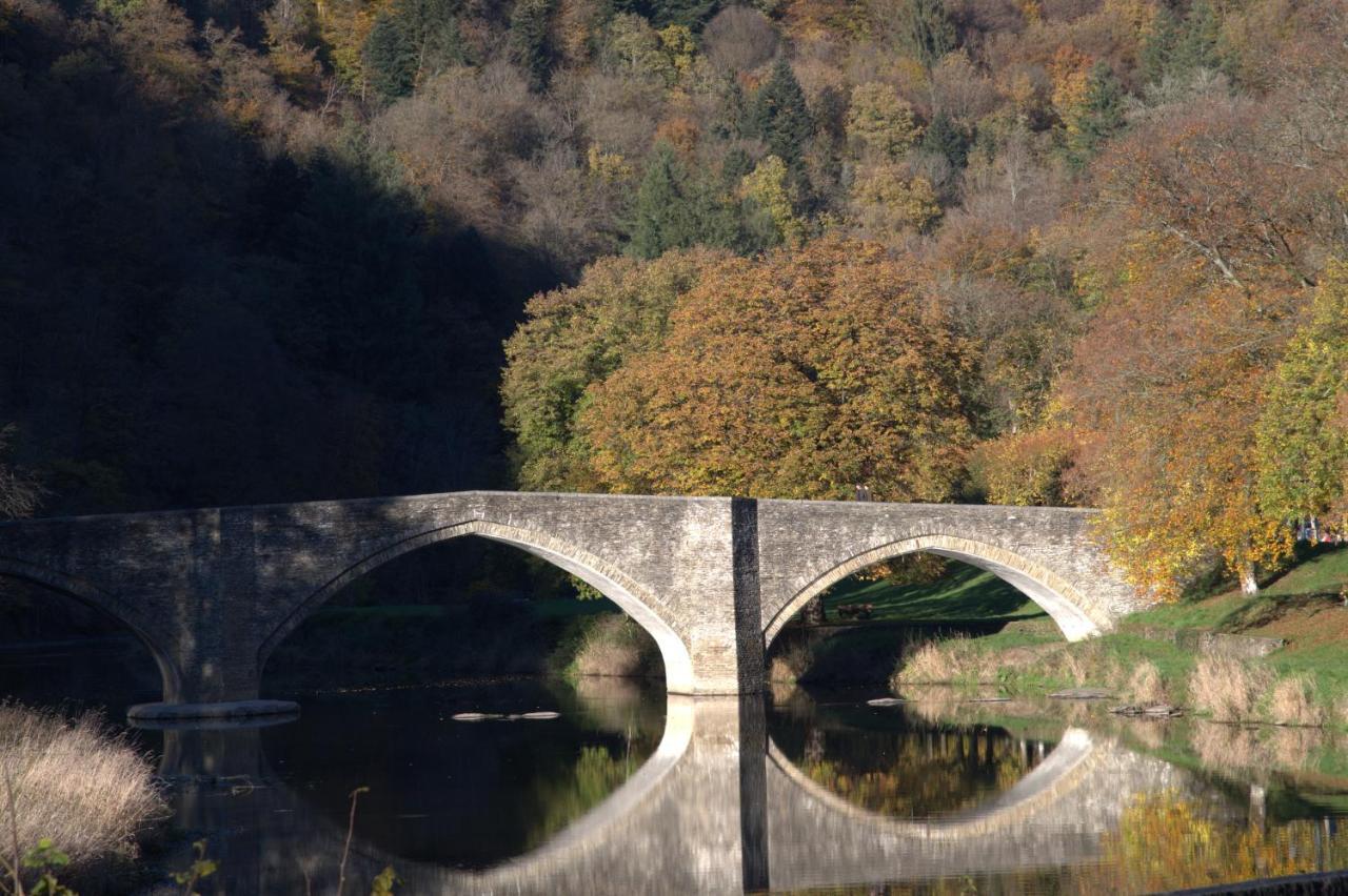 Au Charme Du 13 Faubourg De France A Bouillon Villa Kültér fotó